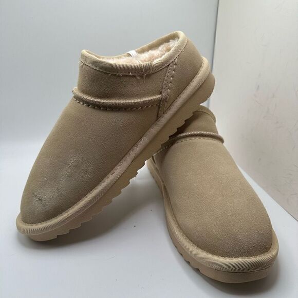 CUSHIONAIRE Women's Faux Shearling Genuine Suede cozy mule slippers +Memory Foam - Picture 7 of 8